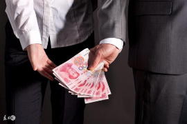 黑道大哥上门讨债,女孩如何巧妙还债? 黑道大哥上门讨债,女孩如何巧妙还债?